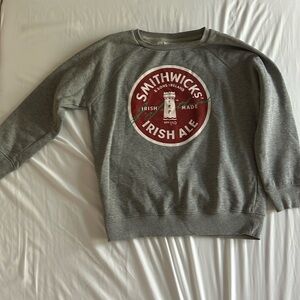 Swithwicks Irish Ale womens sweatshirt, size medium